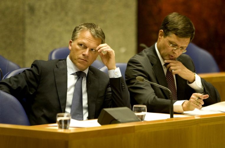 de prooi op last van minister bos als handboek soldaat gebruikt 2013