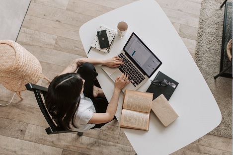 Wat is de online gig economy door Tony de Bree